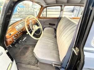 Imagen 7/8 de Mercedes-Benz 220 S (1958)