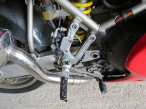 Immagine 24/38 di Ducati DUMMY (1994)