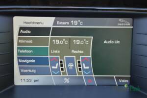 Image 44/50 de Jaguar XK (2012)