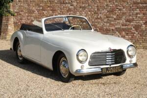 Image 20/50 of SIMCA 8 Sport (1950)