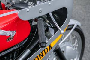 Bild 17/50 von Honda RC 173 (1966)