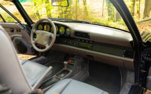 Immagine 29/47 di Porsche 911 Carrera (1994)