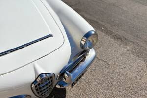 Image 17/24 of Alfa Romeo Giulia 1600 Spider (1963)