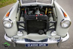 Bild 19/44 von Mercedes-Benz 220 S (1958)