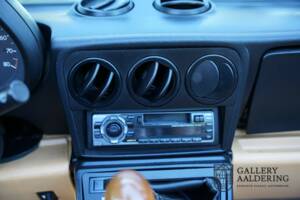 Immagine 35/50 di Alfa Romeo 2.0 Spider (1991)