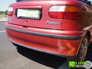 Bild 33/42 von FIAT Punto 90 ELX (1996)