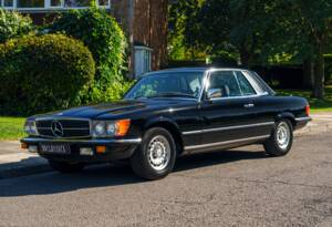 Immagine 1/26 di Mercedes-Benz 380 SLC (1981)