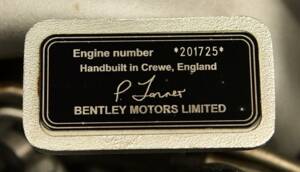 Image 40/50 of Bentley Azure (2009)