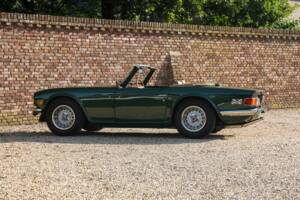Immagine 39/50 di Triumph TR 6 (1976)