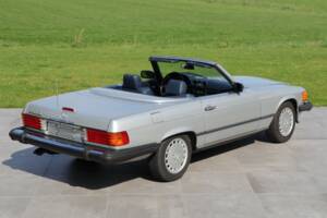 Image 34/50 de Mercedes-Benz 560 SL (1988)