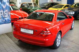 Image 15/41 of Mercedes-Benz SLK 230 Kompressor (1998)