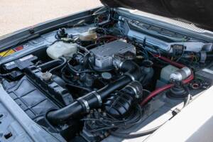 Bild 20/37 von Ford Capri 2,8i (1984)