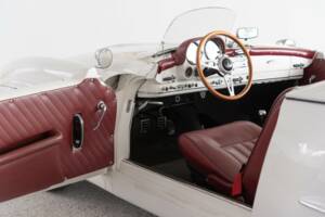 Image 27/40 of Mercedes-Benz 190 SL (1955)
