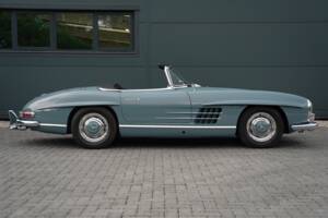 Image 4/43 of Mercedes-Benz 300 SL Roadster (1960)
