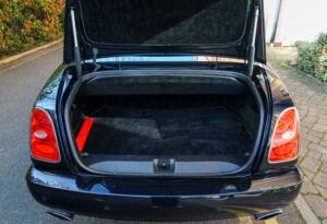 Bild 25/27 von Bentley Azure (2007)