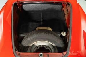 Image 18/19 of Volkswagen Karmann Ghia 1200 (1963)