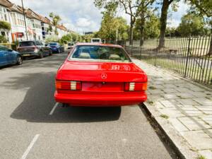 Bild 4/24 von Mercedes-Benz 420 SEC (1989)