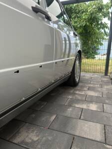 Immagine 24/49 di Mercedes-Benz 190 E (1990)