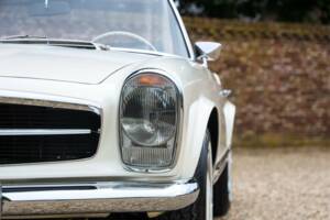 Image 26/50 de Mercedes-Benz 280 SL (1971)