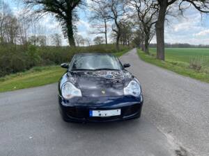 Image 4/17 of Porsche 911 Carrera 4S (2004)
