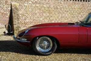 Imagen 12/50 de Jaguar E-Type 3.8 "Lightweight" (1968)