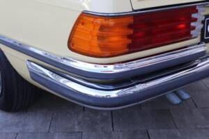 Bild 21/76 von Mercedes-Benz 280 SE (1977)