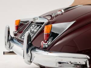 Image 10/41 de Jaguar XK 150 3.8 SE OTS (1960)