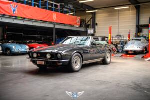 Bild 1/73 von Aston Martin V8 EFi Volante (1987)