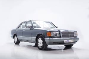 Immagine 4/29 di Mercedes-Benz 420 SE (1989)