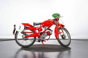 Image 5/42 of Moto Guzzi Motoleggera 65 (1954)