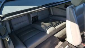 Bild 14/19 von BMW 318i (1992)