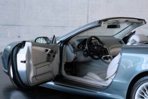 Bild 12/38 von Mercedes-Benz SL 55 AMG (2002)