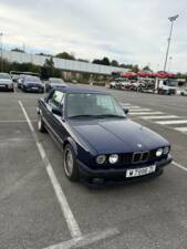 Bild 13/55 von BMW 320i (1991)
