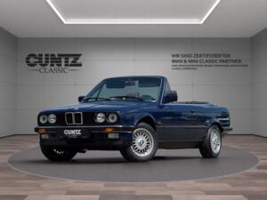 Image 5/27 of BMW 320i (1990)