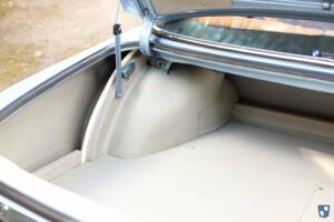 Image 29/73 of BMW 3.0 CSi (1973)