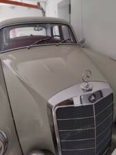 Bild 3/12 von Mercedes-Benz 220 S (1959)