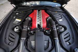 Image 32/61 de Ferrari GTC4Lusso (2017)