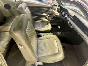 Image 20/36 of Ford Mustang 390 (1968)