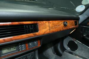 Image 26/50 de Jaguar XJS 5.3 V12 (1992)