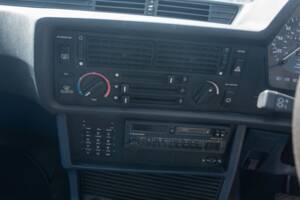 Bild 50/50 von BMW 635 CSi (1984)