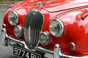 Bild 13/50 von Jaguar Mk II 2.4 (1961)