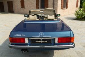 Image 25/50 de Mercedes-Benz 450 SL (1977)