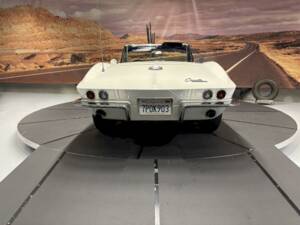 Image 7/34 of Chevrolet Corvette Sting Ray Convertible (1965)
