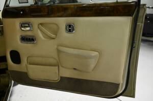 Bild 35/50 von Rolls-Royce Silver Shadow II (1980)