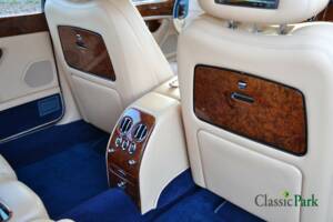 Bild 37/50 von Bentley Arnage Red Label (2002)