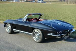 Immagine 3/35 di Chevrolet Corvette Sting Ray Convertible (1965)