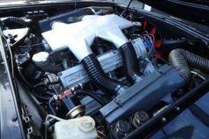 Image 16/50 of Aston Martin DBS V8 (1972)
