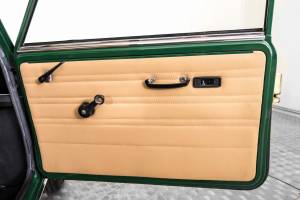 Image 24/50 of Mini 850 (1974)