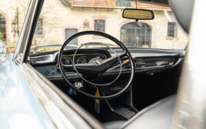 Image 42/88 of Peugeot 404 Coupé (1968)