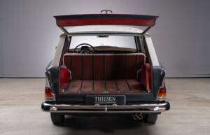 Bild 31/34 von Mercedes-Benz 230 S Universal (1967)